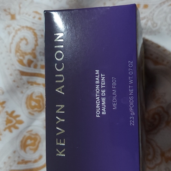 Kevyn Aucoin Other - Makeup